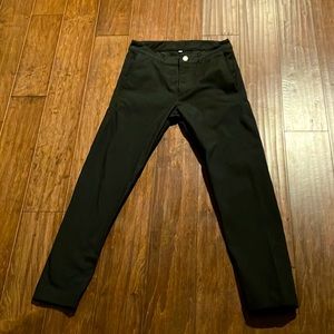 Outlier Strongdarts Black